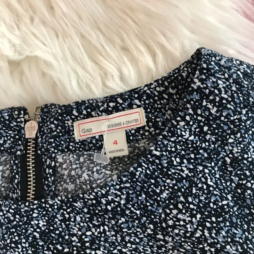 gap blue splatter peplum top - Picture 3 of 8